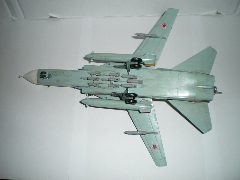 FINI [Dragon/Italeri] Sukhoi SU 24 Fencer C - Page 2 Imgp0161