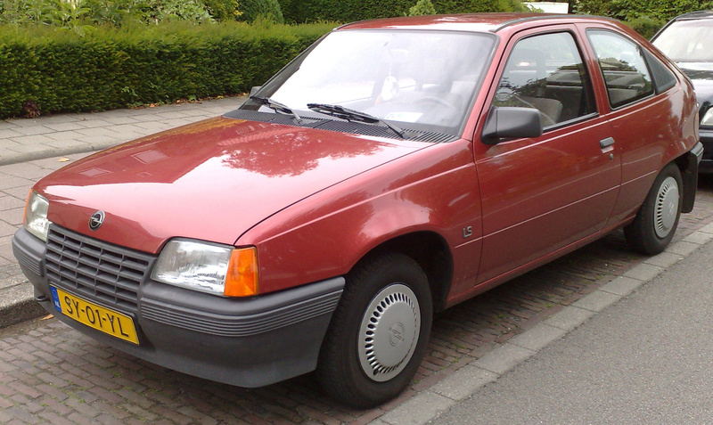 Le Trans Sport 3.1 SE 1990 blanc de Gillesbd47 - Page 15 Opel_k10