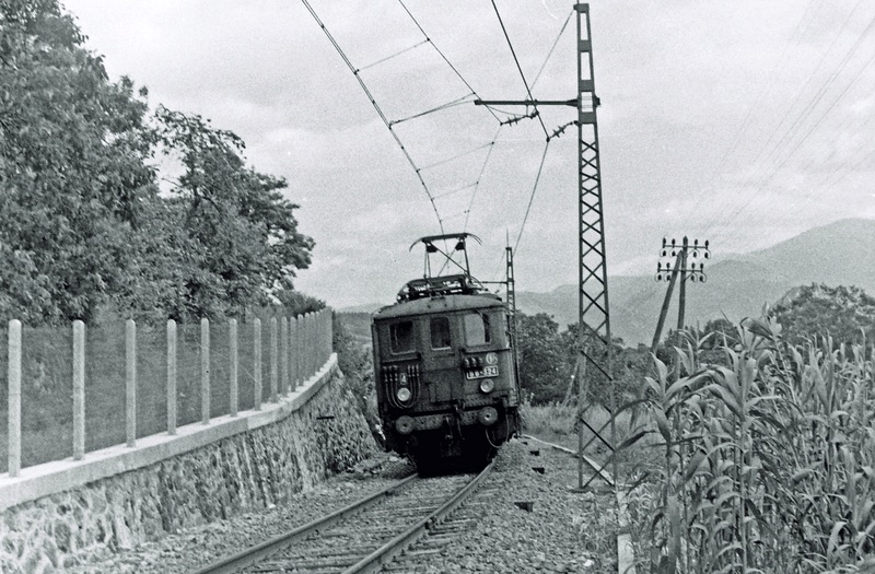 Pk 082,2 : Gare de Foix (09) - La Saga Verte de Jean Louis Bb-32411