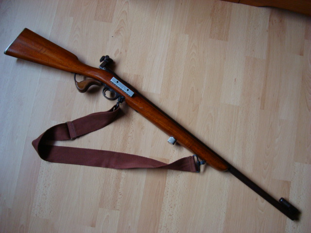 THE VICKERS MARTINI TARGET RIFLES Dsc01110