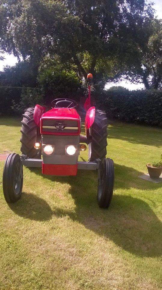 Massey Ferguson 130 restauré Mf_13010