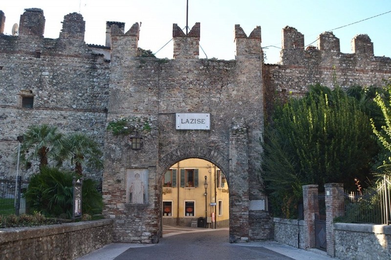 Torri del Benaco e Lazise sul Lago di Garda Lazise11