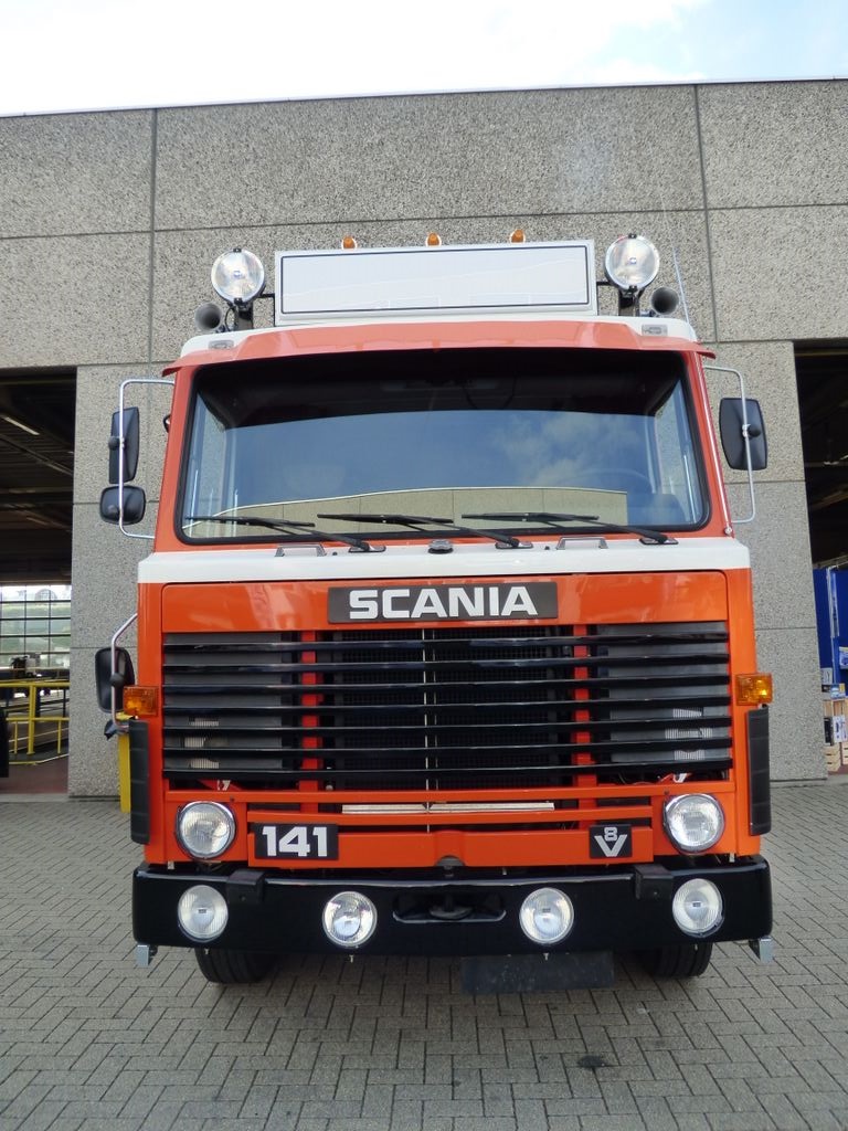 Scania série 1 - Page 4 P1180149