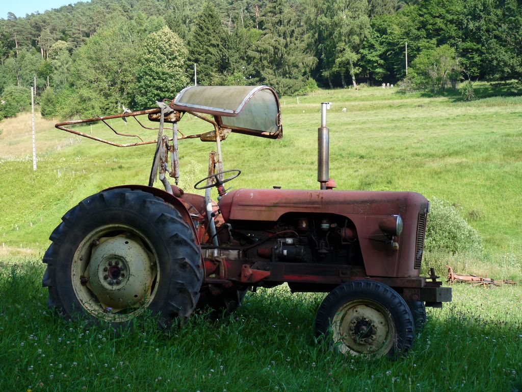 Tracteurs agricoles anciens  - Page 3 P1350524