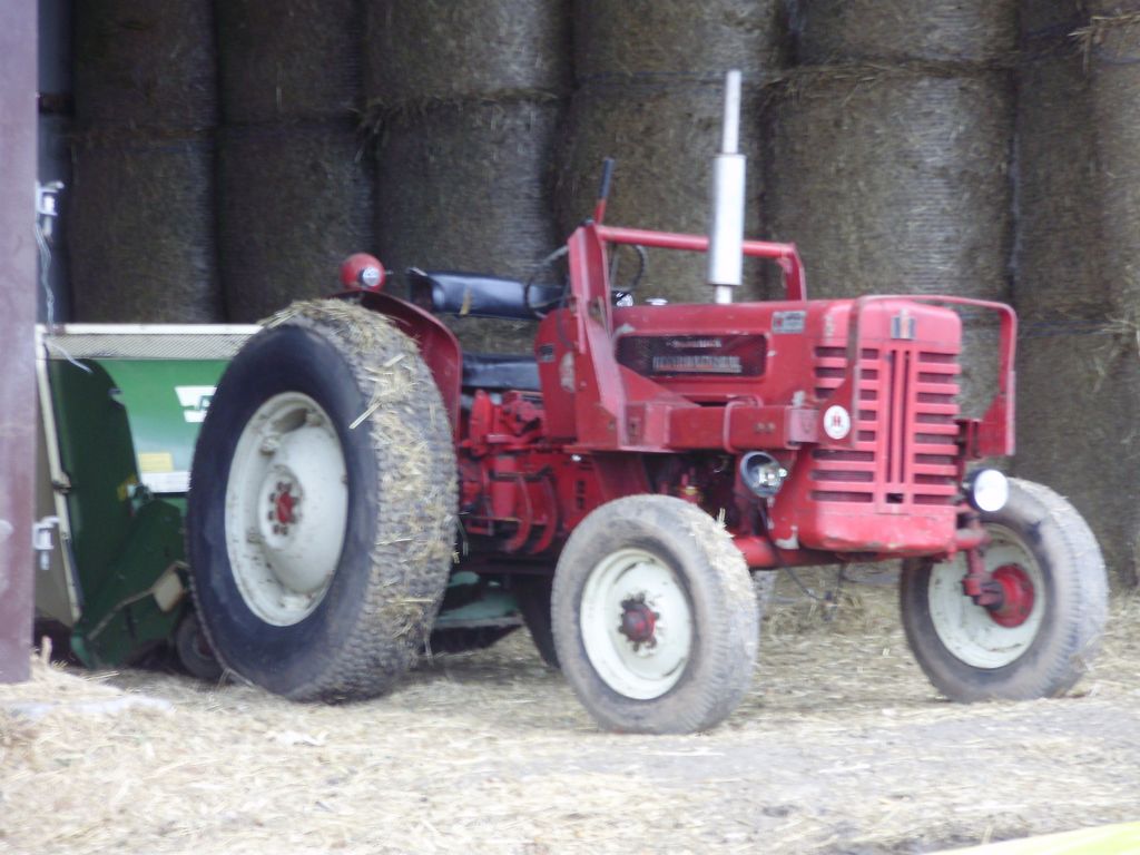 Tracteurs agricoles anciens  - Page 3 P6250129