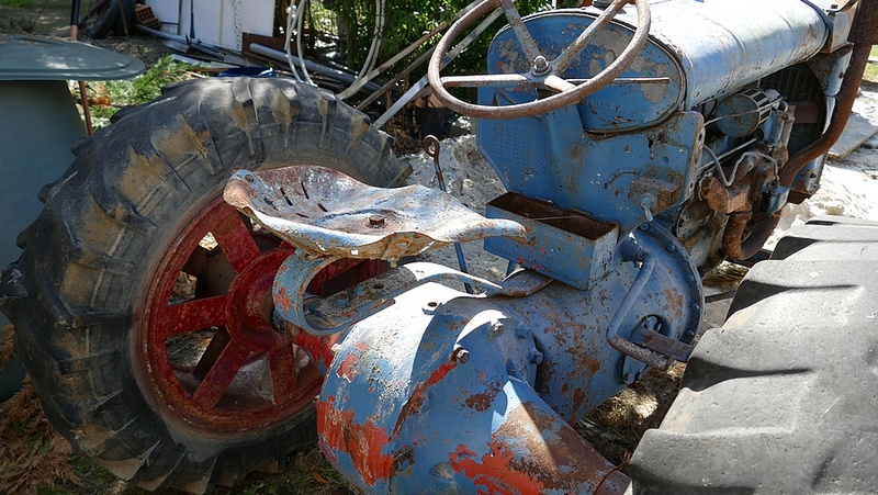 Vends Tracteur Fordson type A P1080435