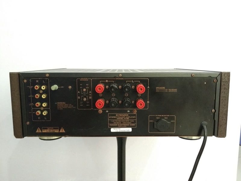 Pioneer M90 Reference Power Amplifier Stereo 200 Watts