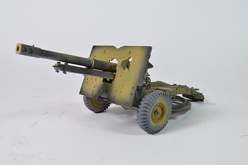 25pdr field gun and quad gun tractor 00621