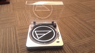 Audio Technica - AT-LP60-USB - Turntable - (NEW) At-lp611