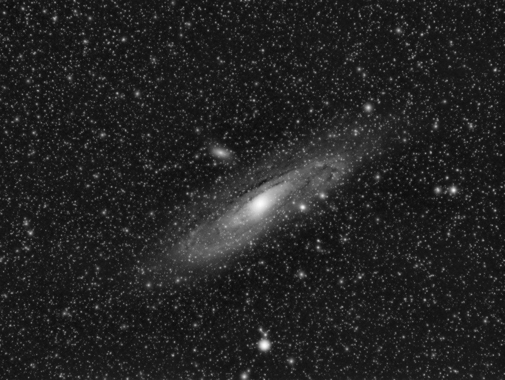 M31 à l'objectif 85mm M31_110