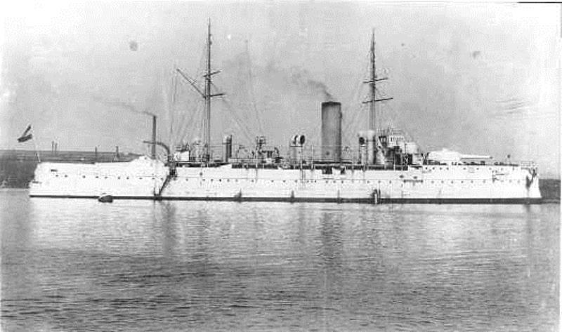 Cuirassés-garde-cotes  et croiseurs Néerlandais Hertog10