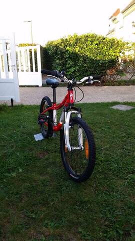 Vends Specialized hotrock 20 pouces 90 euros