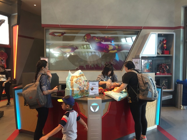 [Hong Kong Disneyland] Iron Man Experience (11 janvier 2017) - Page 5 Image12