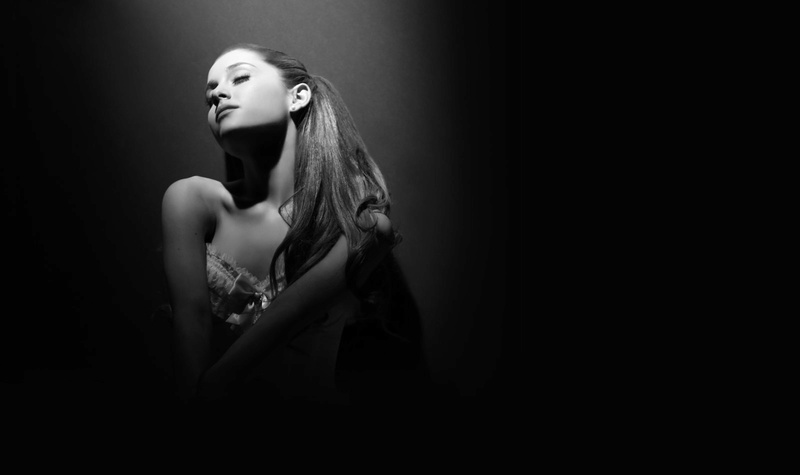 Ariana Grande Fotos Bg-010