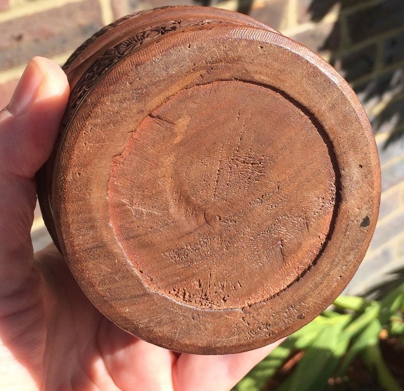 Carved mahogany barrel shaped pot Image304