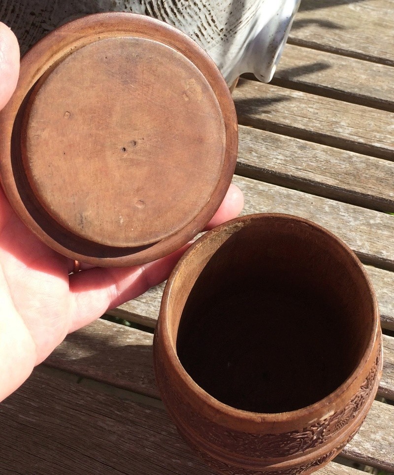 Carved mahogany barrel shaped pot Image306