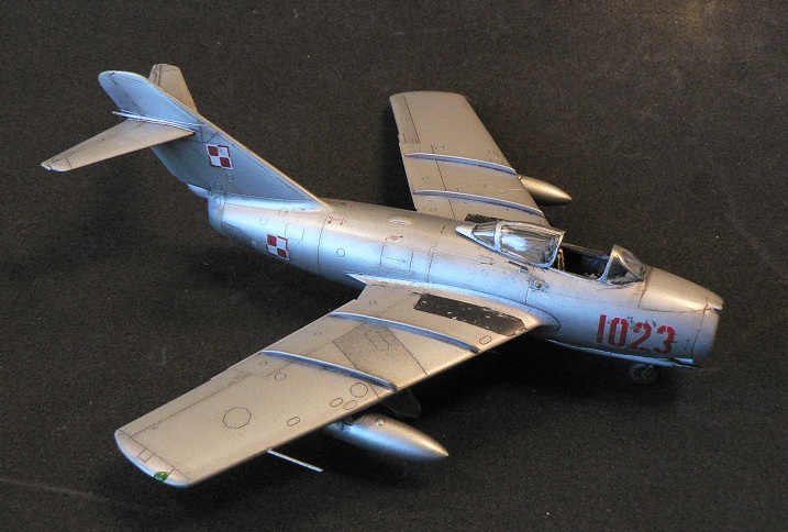 [Eduard] MIG-15 1-112