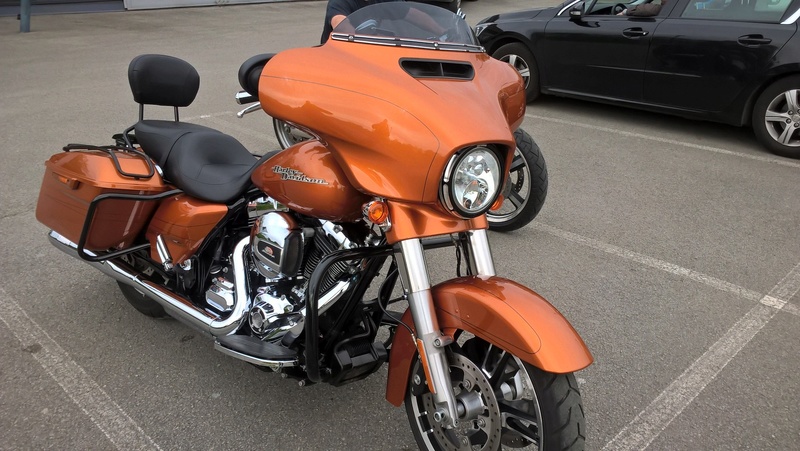 combien de STREET GLIDE  sur le forum Passion-Harley - Page 6 Wp_20110