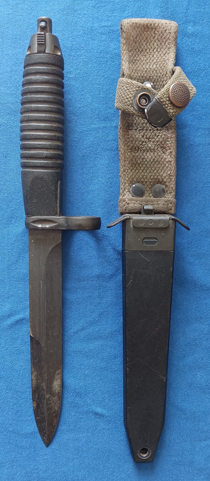 Couteau/baionnette post WW2 à identifier: B18