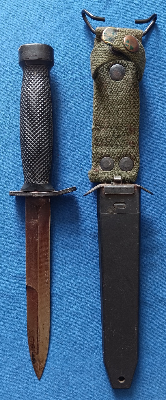 Un autre couteau/baionnette post WW2 à identifier: F53