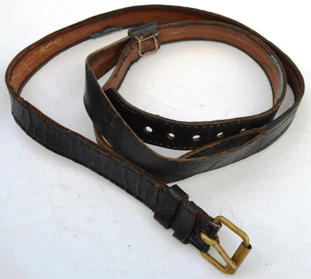 Les etuis du revolver modele 1873/74 et 1892 (etui-jambon) Ceintu12