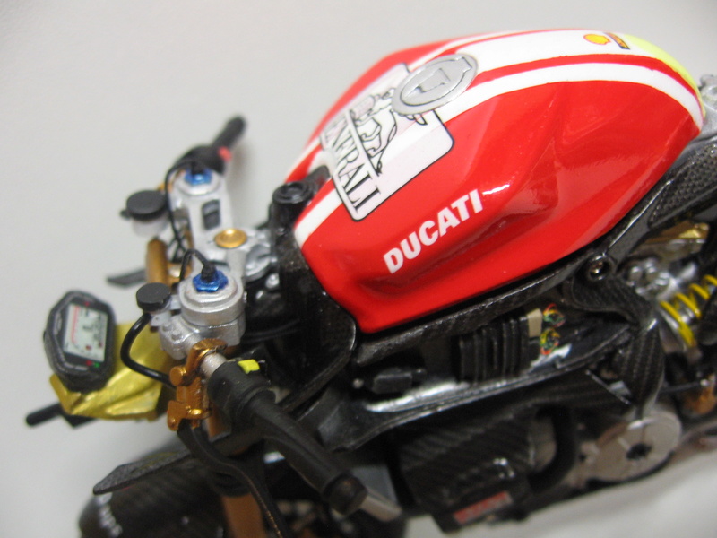 ducati panigale tamiya - Page 2 Img_0717