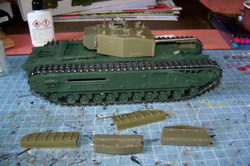 Churchill MKIII  AFV 1/35 - Page 2 100_1404