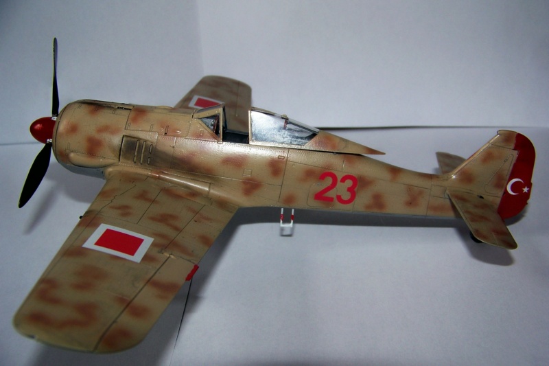 * 1/48 FW 190 Aa-3 T.H.K 1943         Eduard  - Page 2 100_2527