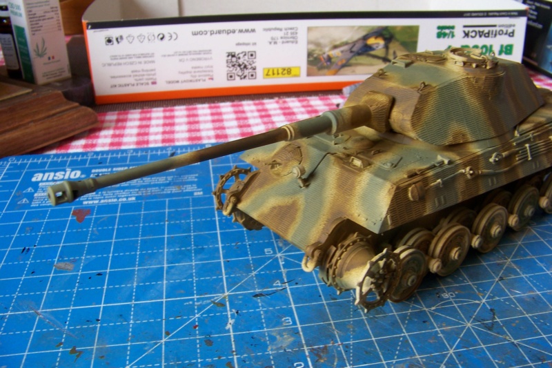 1/35 Sd.Kfz. 182 Panzer VI Ausf. B Porsche ( Meng ) 100_4370