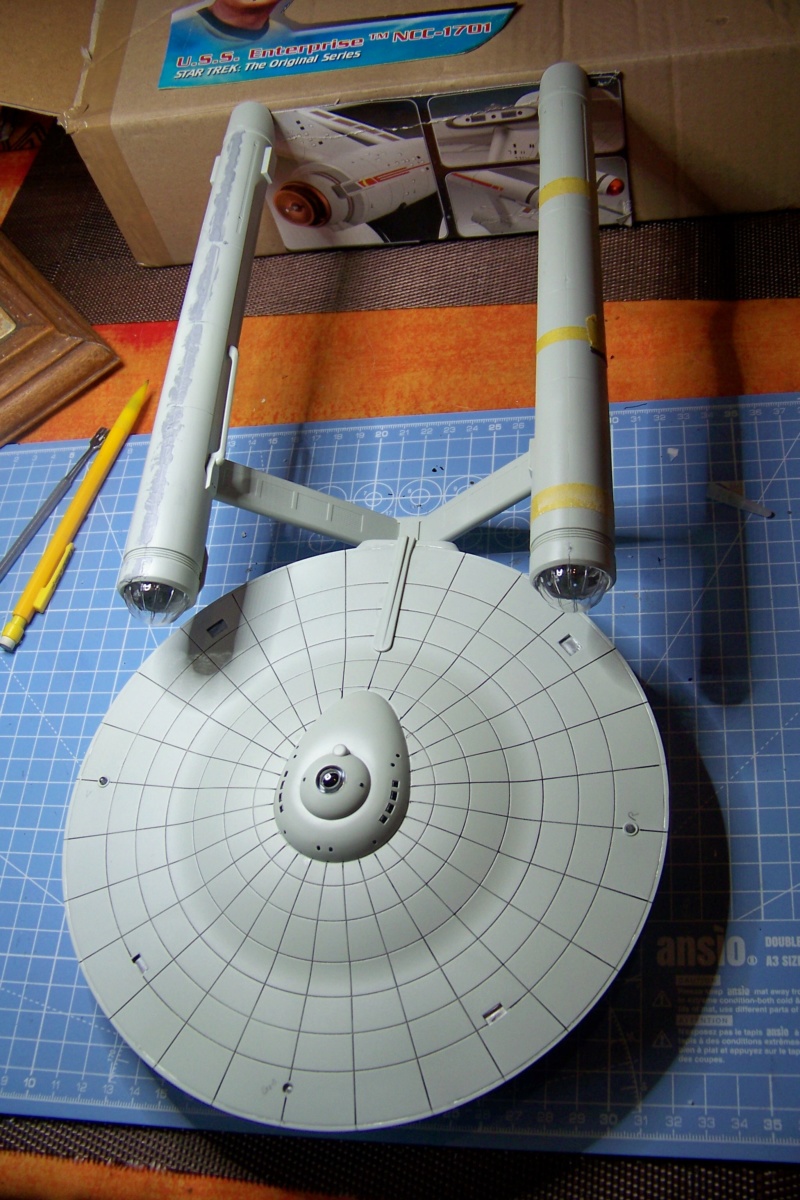 1/600 NCC 1701 Enterprise (Revell ) FINI 100_5132