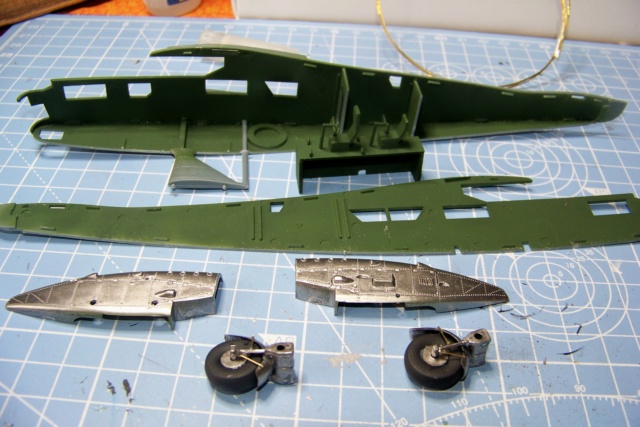 1/72: Potez 540 T (AZ-Model/Heller ) Fil rouge 2019 *** Terminé en pg 5 100_5164