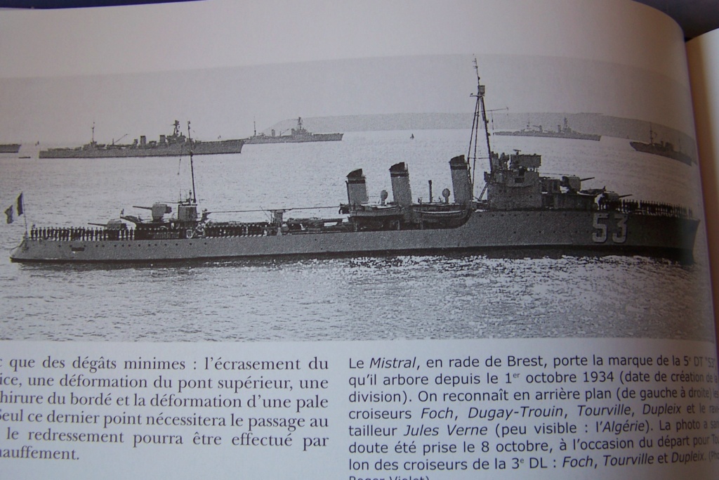 *1/400 Torpilleur 1455 t " Bourrasque " Orp Wicher Mirage 100_7889