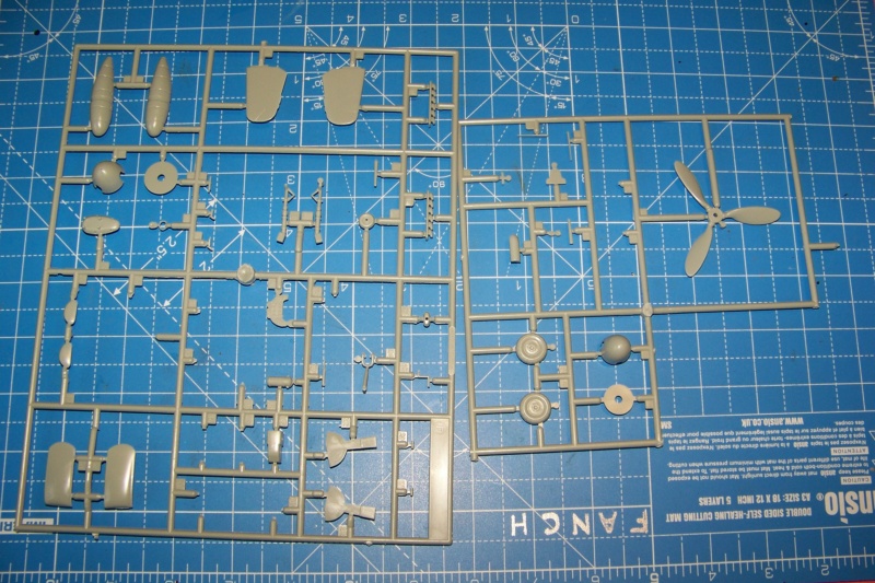 1/48 Avia S 199 Ezer Weizman 1948 ( Academy/Hobbycraft ) סופית = FINI 100_8207