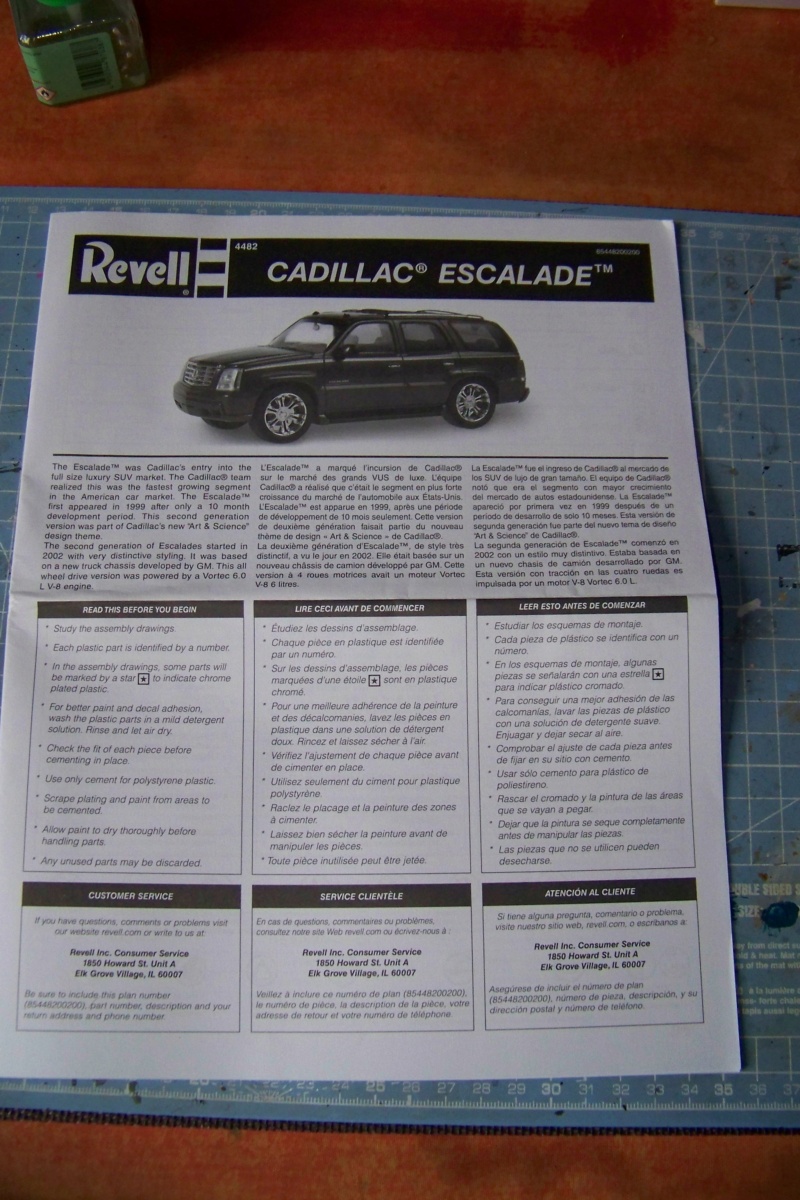 1/25 Cadillac Escalade Revell 100_8624