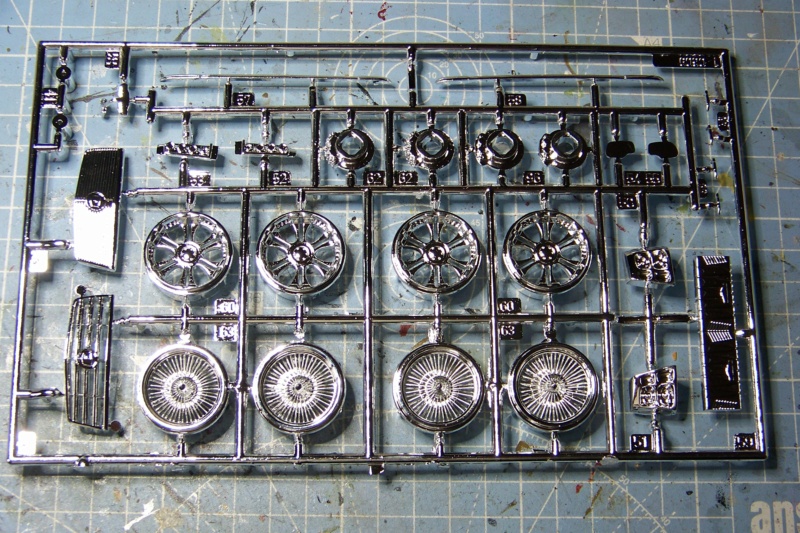1/25 Cadillac Escalade Revell 100_8633