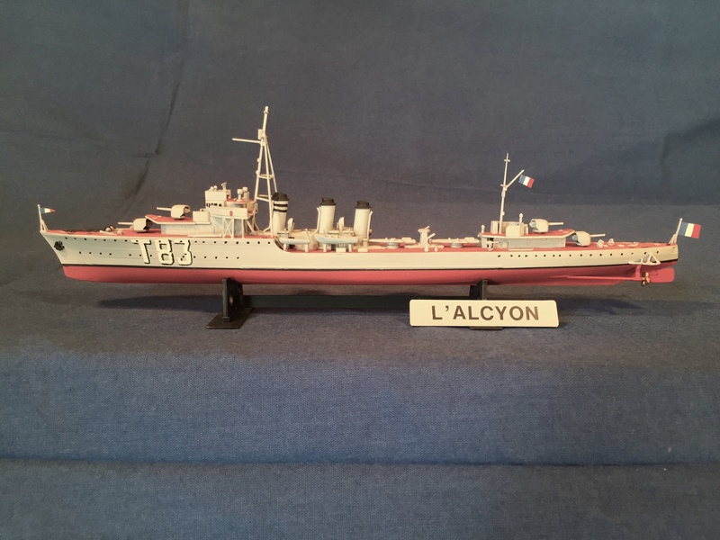 *1/400 Torpilleur 1455 t " Bourrasque " Orp Wicher Mirage 101010