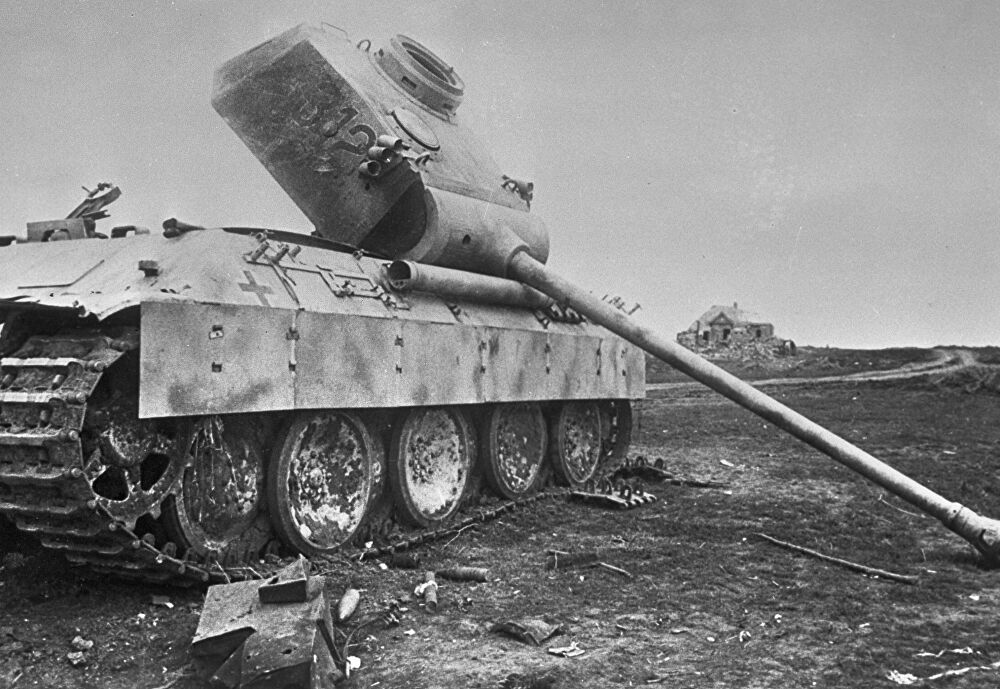  * 1/35 Tigre 1 Ausf.E du coté de Koursk       Revell  - Page 9 10377010
