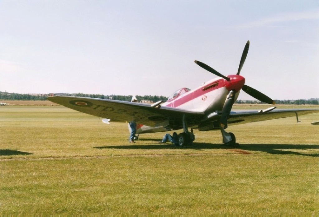 Spitfire MK XVI (Eduard 1/48)Fini - Page 2 45575311