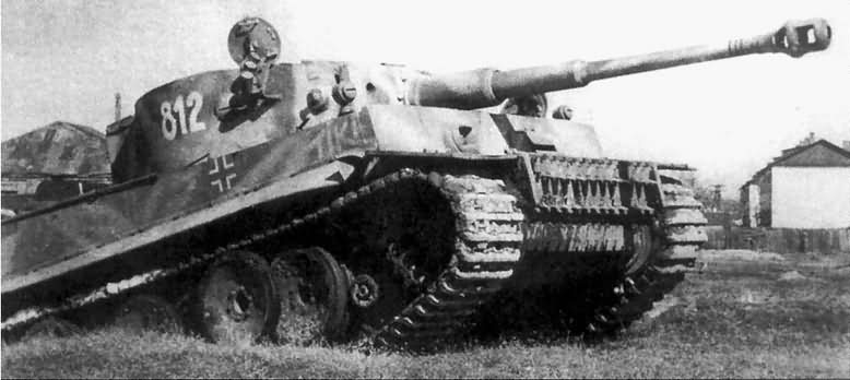  * 1/35 Tigre 1 Ausf.E du coté de Koursk       Revell  R_214