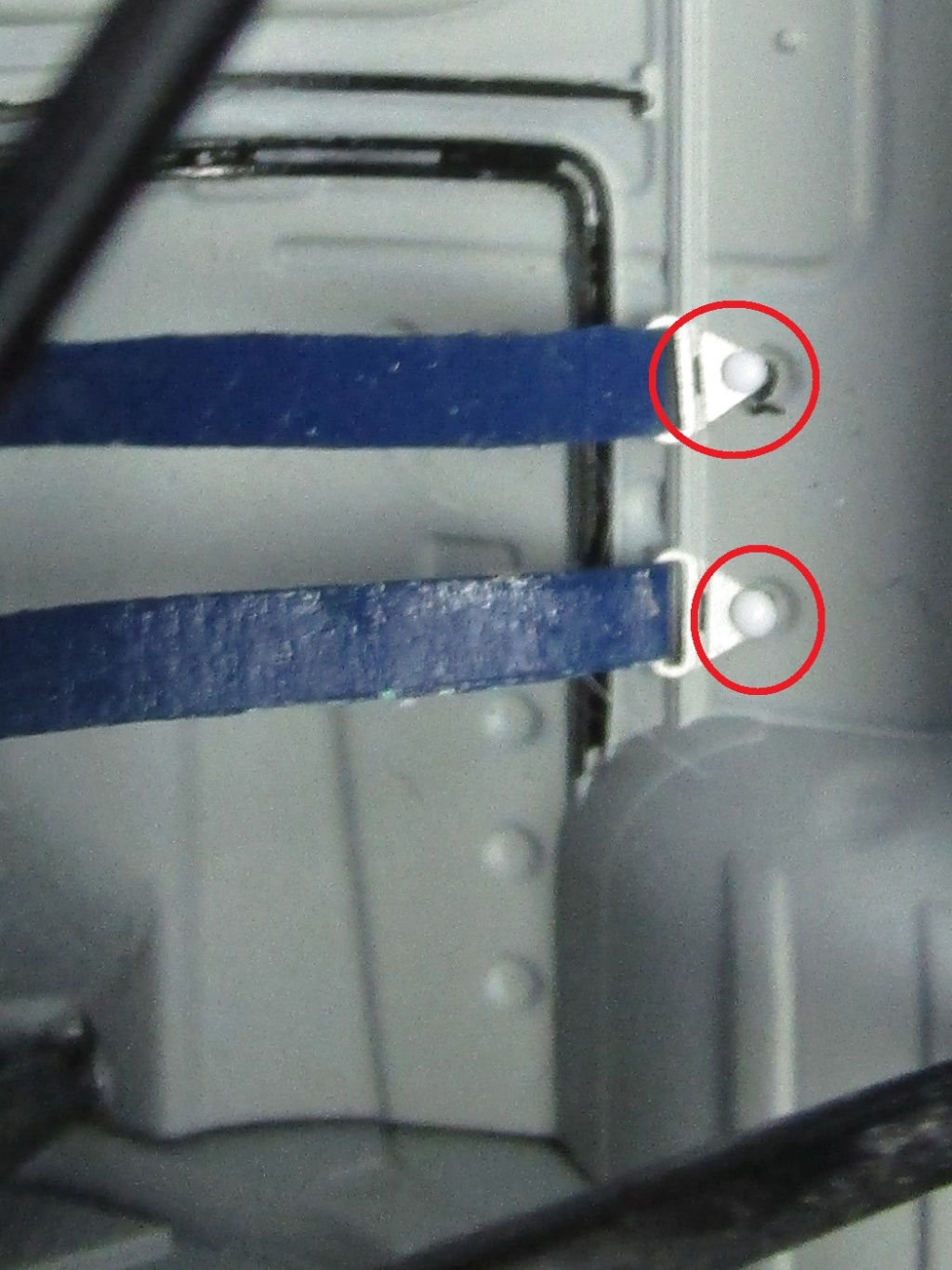 Seat belt 'bolts' Img_4813