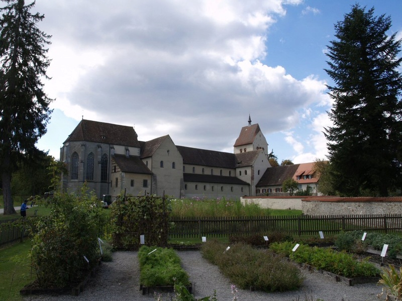 Kirchen auf der Insel Reichenau im Bodensee 1:300 Pa052310