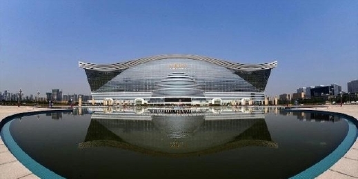 صور مبنى الاوبرا الكبير والرائع في الصين 10918010