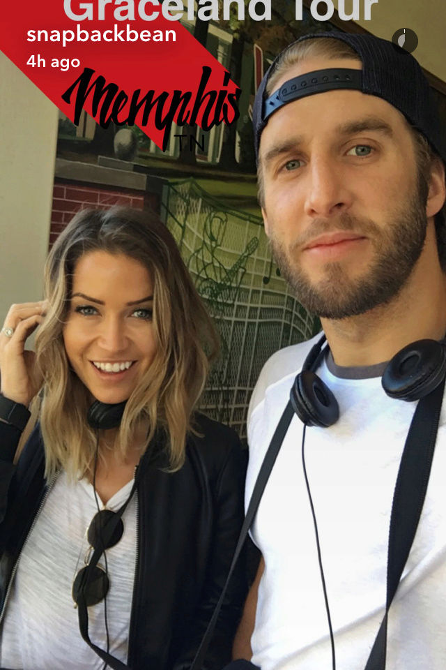 CMAawards50 - Kaitlyn Bristowe - Shawn Booth - Fan Forum - General Discussion - #5 - Page 63 Image13