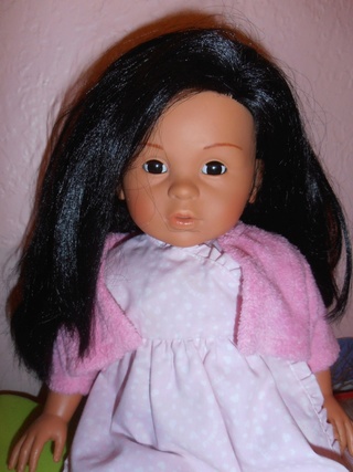 Post d'aide pour l'identification des poupées modernes Gloria13
