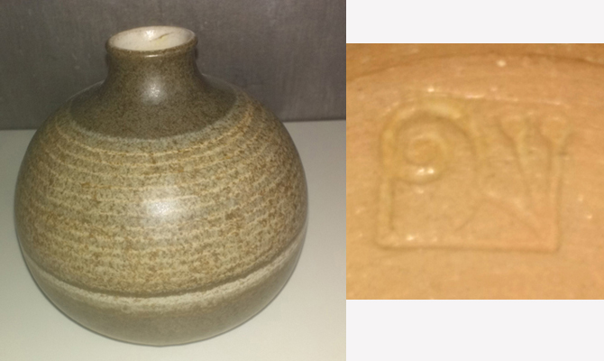 Studio Pottery Vase, Snail mark - Joan Carrillo, Spain Escar_11