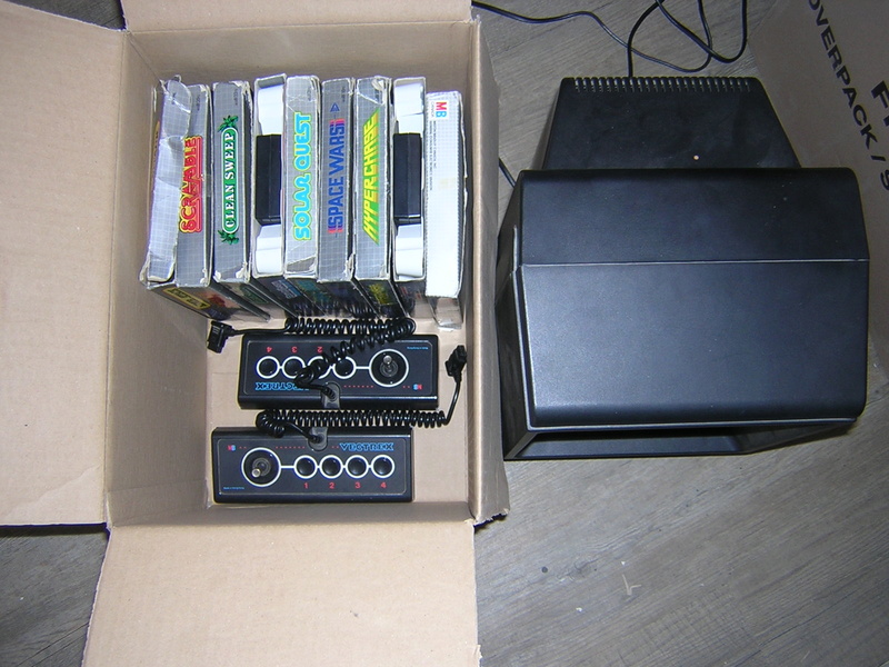 Console Vectrex avec 2 manettes et 9 jeux  Dscn5810