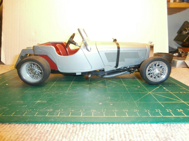 JAGUAR SS 100 1937 1/18 BURAGO. 06210