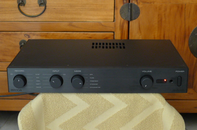 Audiolab 8200A Integrated Amplifier (Used) SOLD P1120731