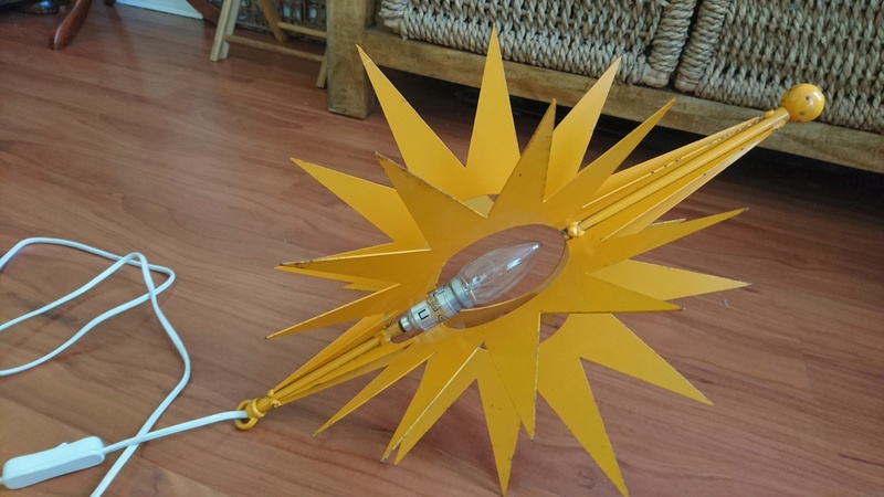 Yellow Metal Star Shaped Lamp - Ikea?? Trash or Treasure? Dsc_1310