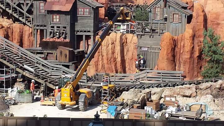 Big Thunder Mountain - Réhabilitation [Frontierland - 2015-2016] - Page 8 Fb_img10